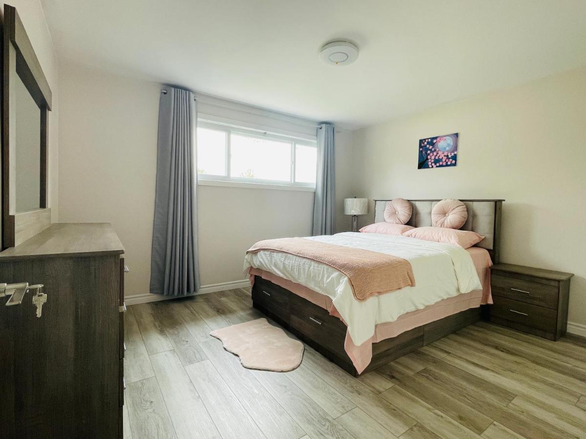 トロント Luxurious Cozy House In Bluffs With Lake Viewヴィラ エクステリア 写真