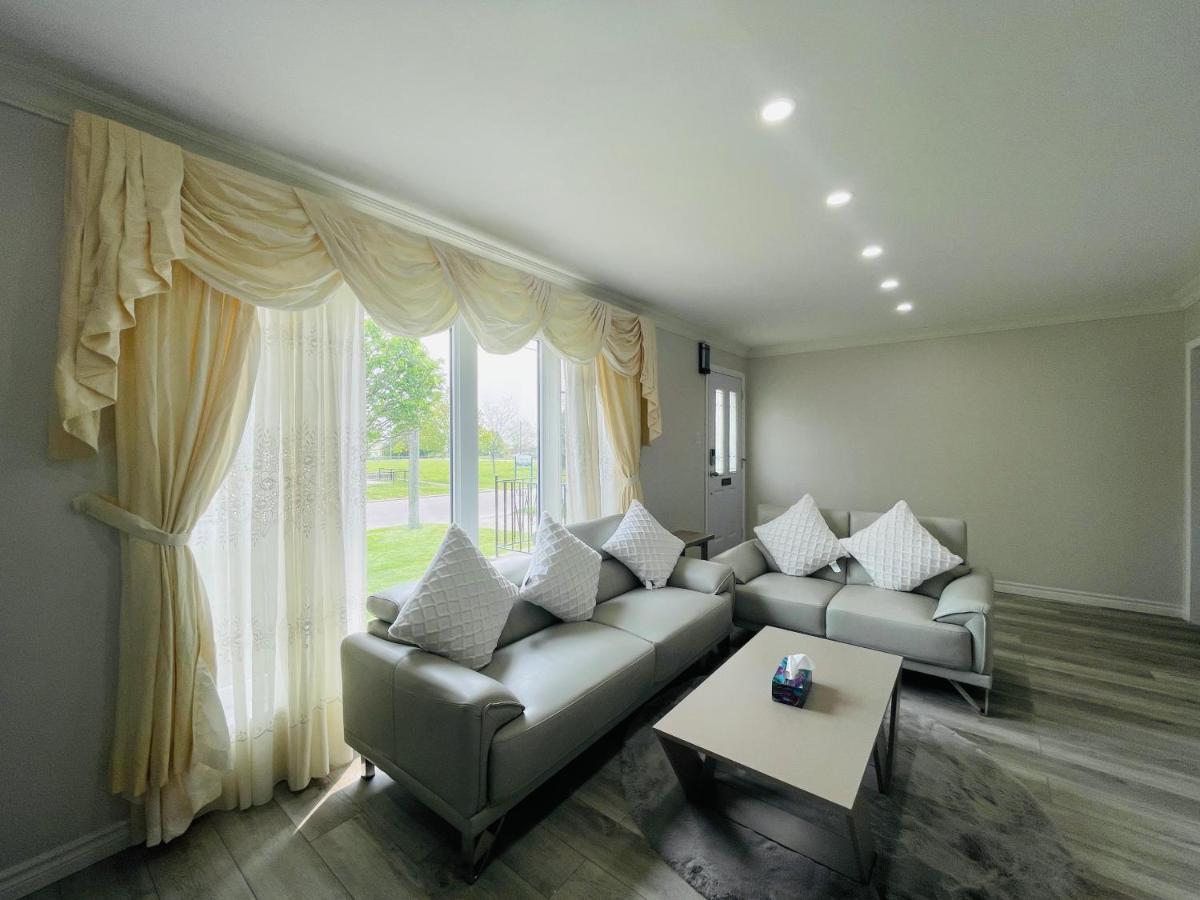 トロント Luxurious Cozy House In Bluffs With Lake Viewヴィラ エクステリア 写真